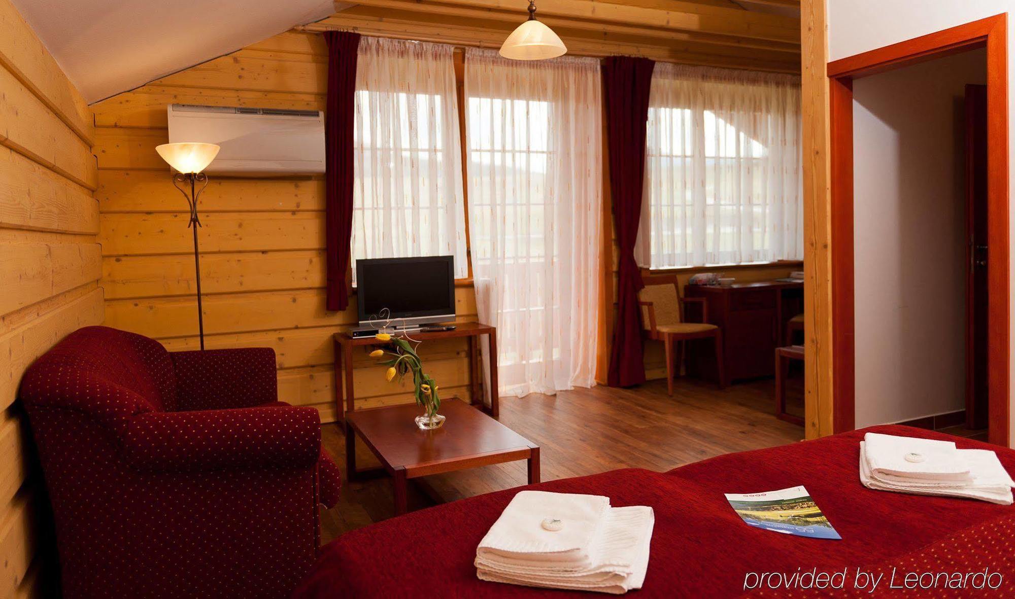 Green Inn Hotel Ostravice Ruang foto