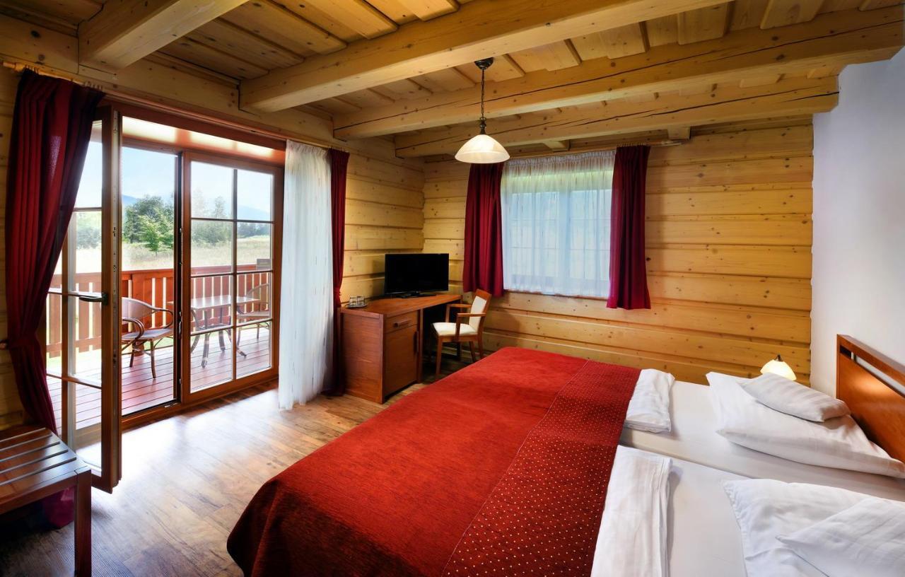 Green Inn Hotel Ostravice Bagian luar foto